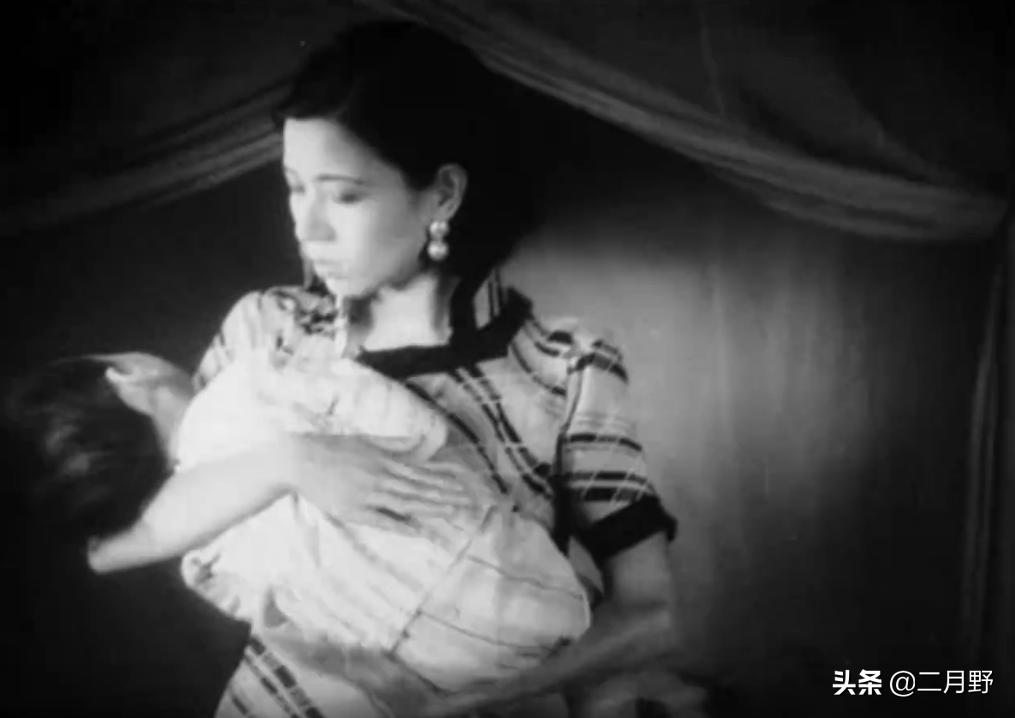 《神女》：*女妓**与圣女交织而成的神性，被动毁灭和救赎的二元模式