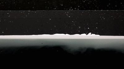 拉屎的时候怎么防止溅水,教你怎么拉粑粑不粘马桶上