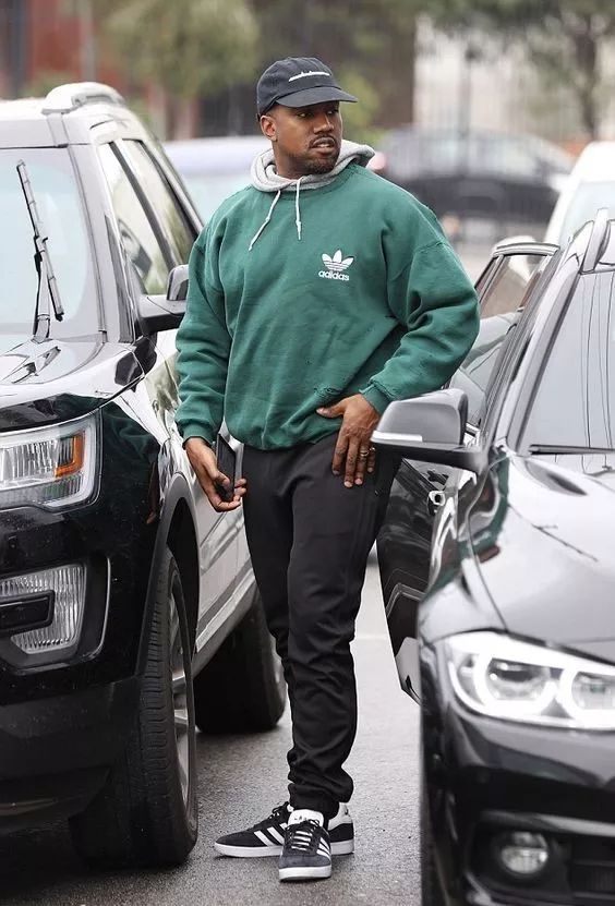 连帽卫衣穿搭技巧秋冬男,高级感潮男加厚连帽卫衣