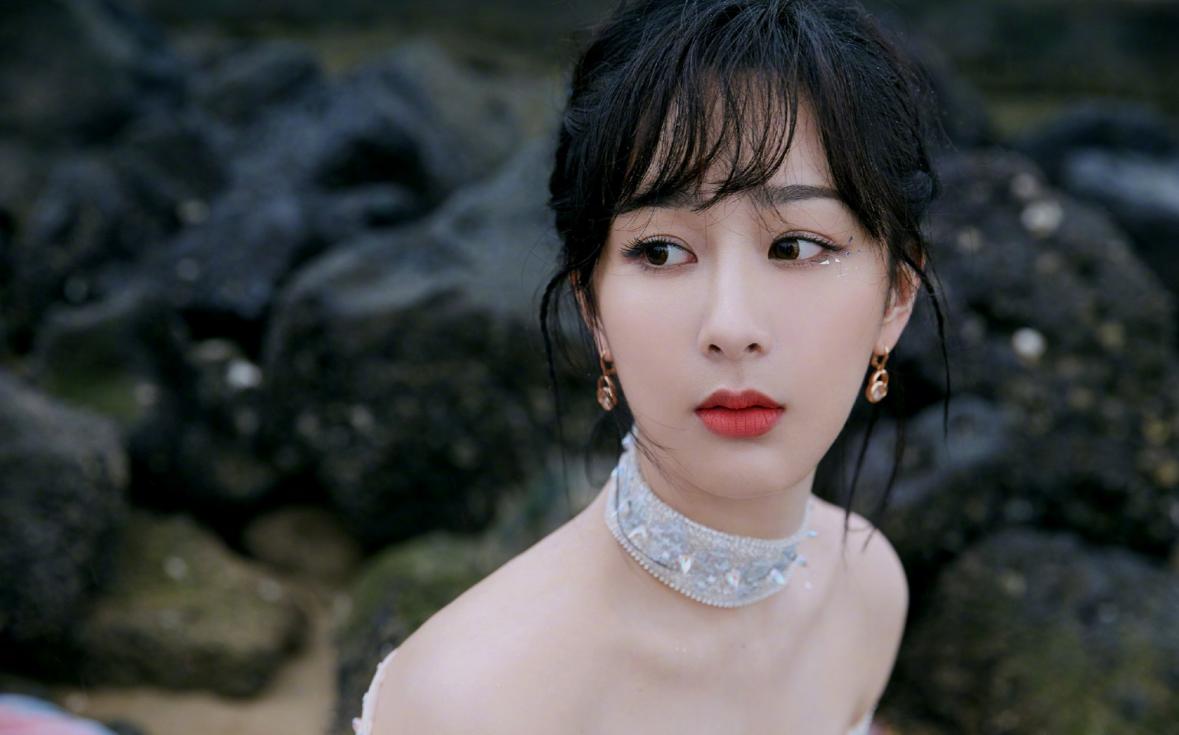 杨紫新代言控油防脱,杨紫推荐护肤