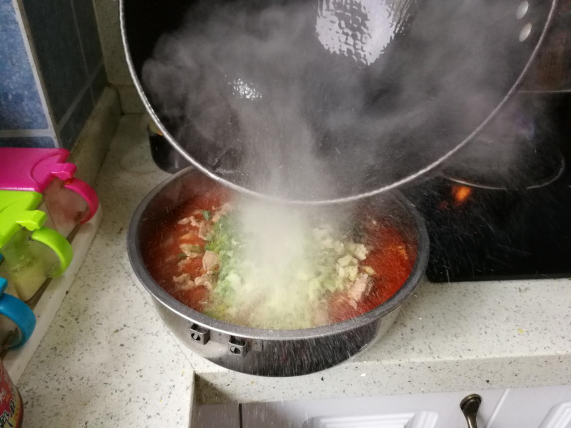 分享一道超经典的川菜水煮牛肉,水煮牛肉不放肉的正宗做法川菜