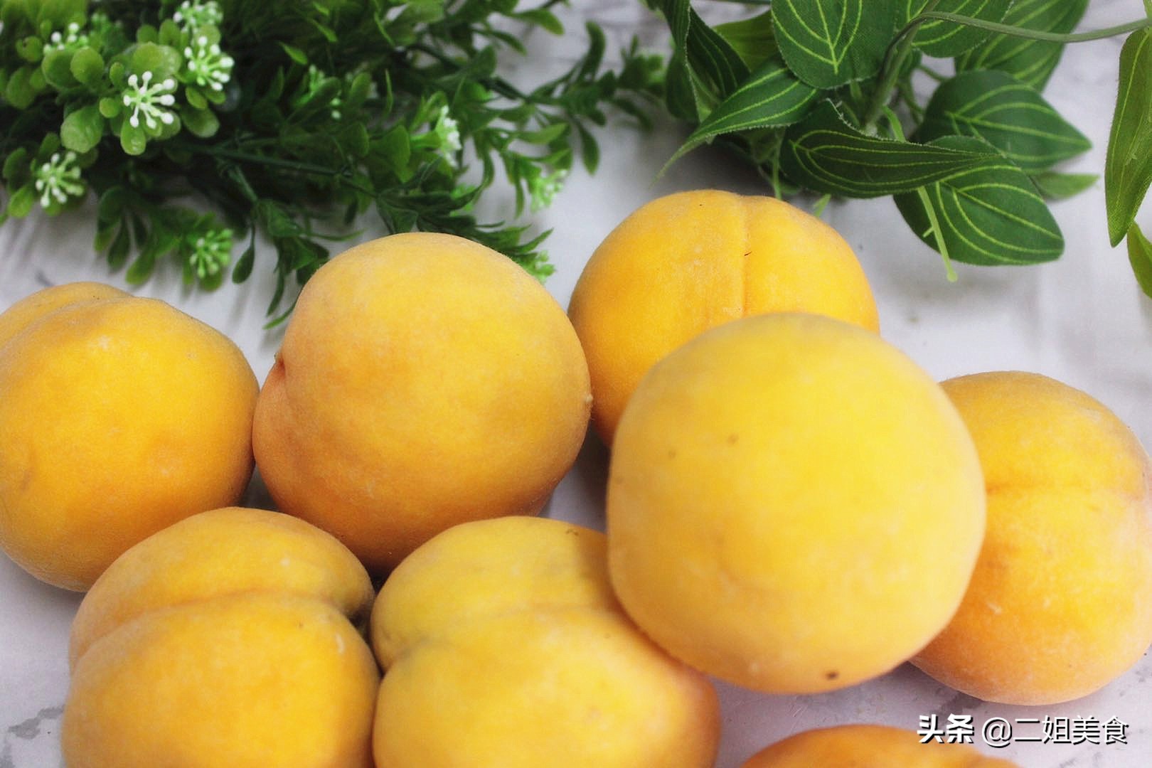 黄桃要怎么挑,怎么选黄桃选的甜