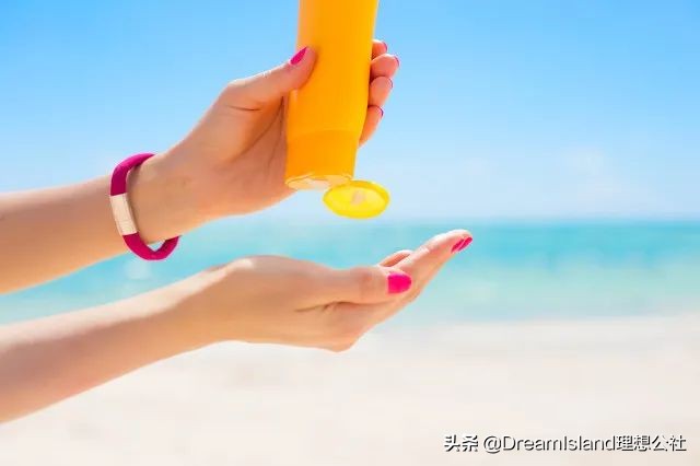 夏日指南送你一份好物清单,夏日必备好物备上它想不美都难