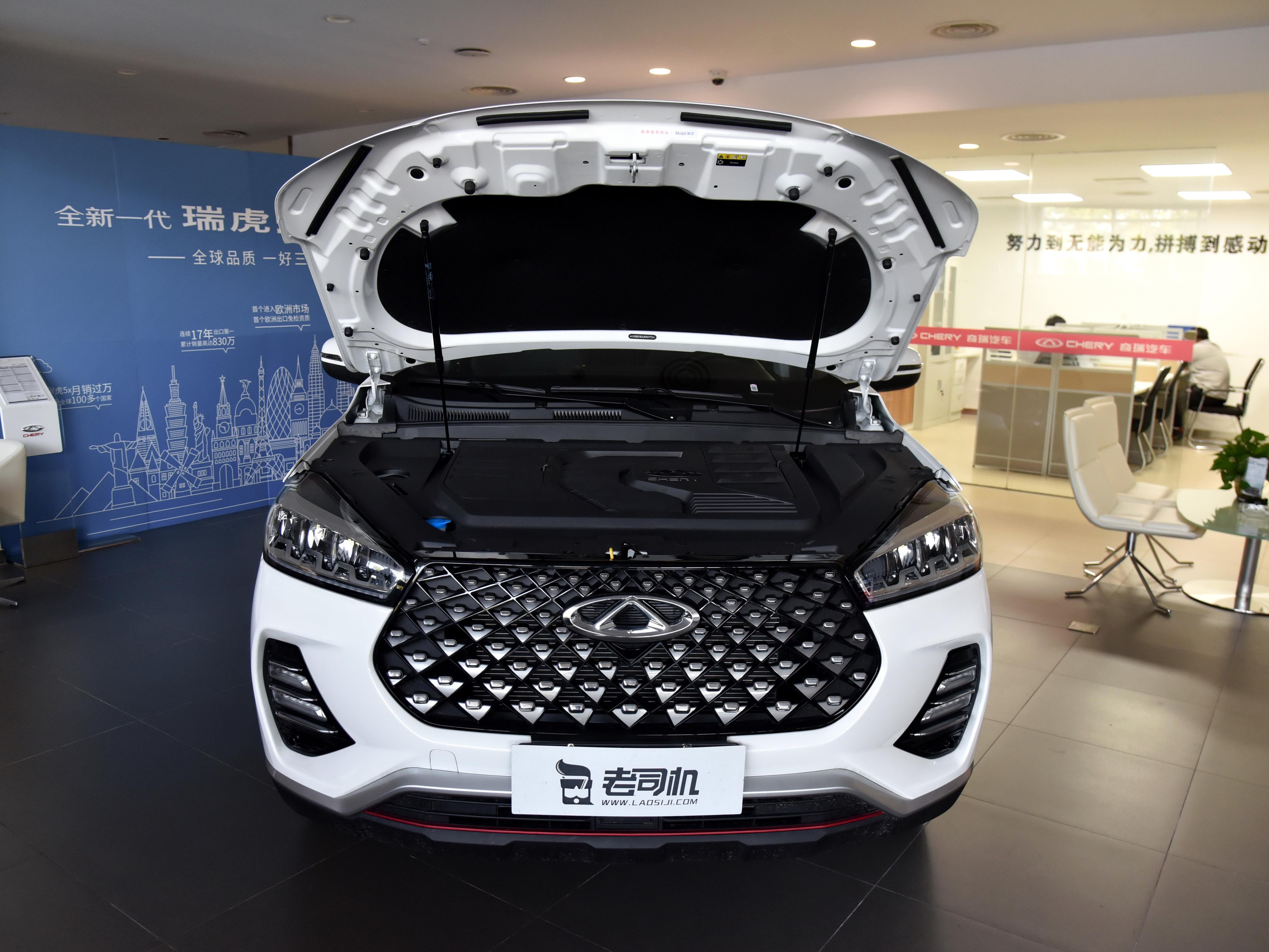 油耗6.8l,新款瑞虎7最新1.5t具体配置