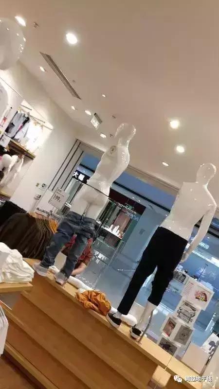 昨天,大型“丧尸”电影,在优衣库真实上演