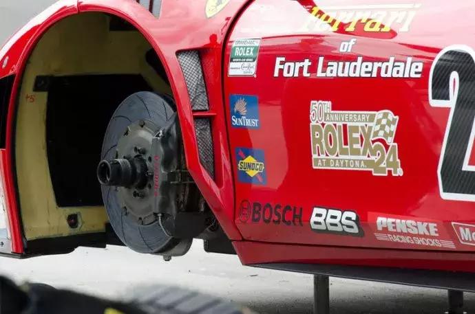 能玩改装汽车的游戏,能玩改装车的游戏