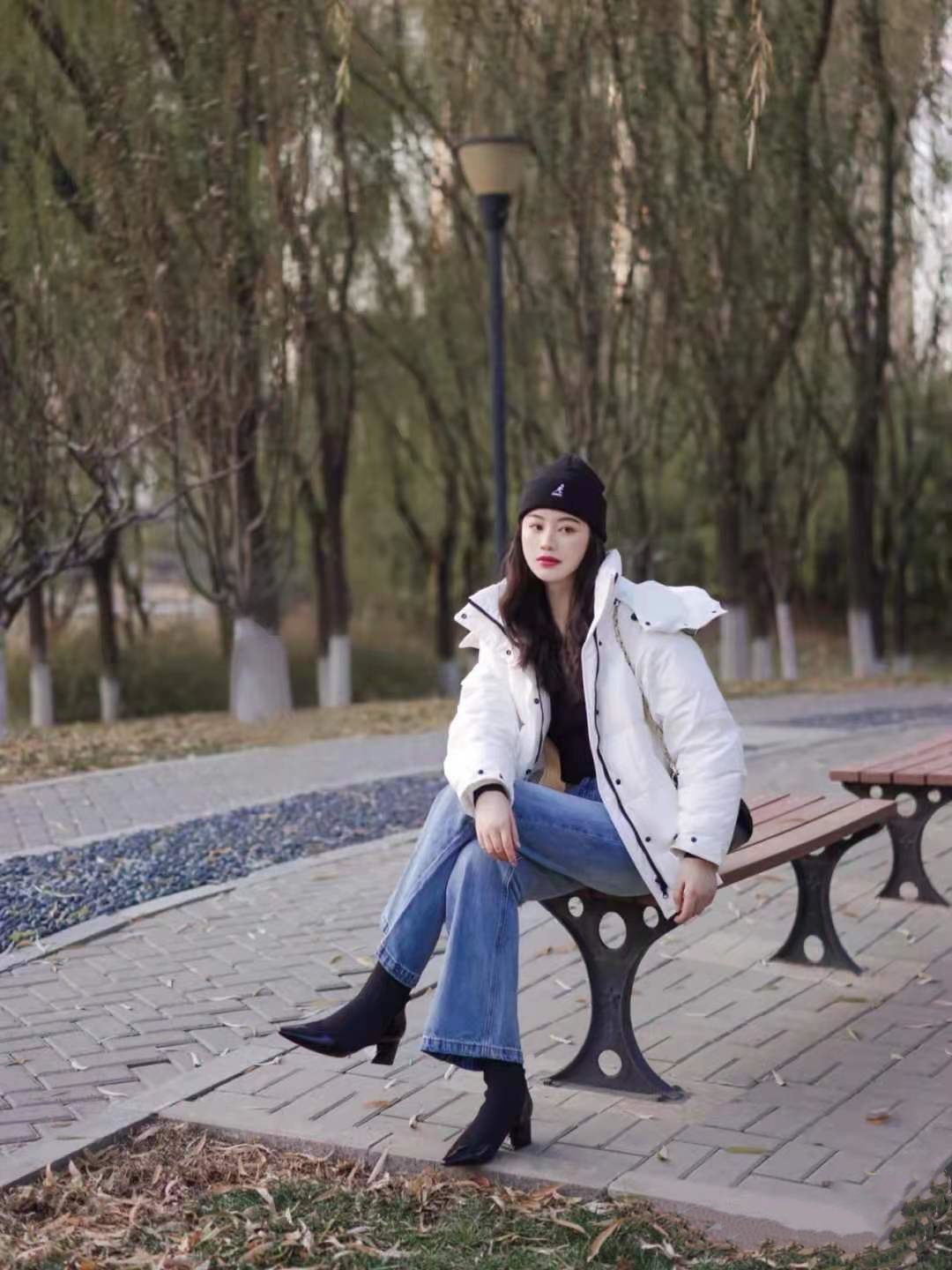 冬季羽绒服整套穿搭推荐显瘦,小个子不臃肿羽绒服90白鸭绒pu皮