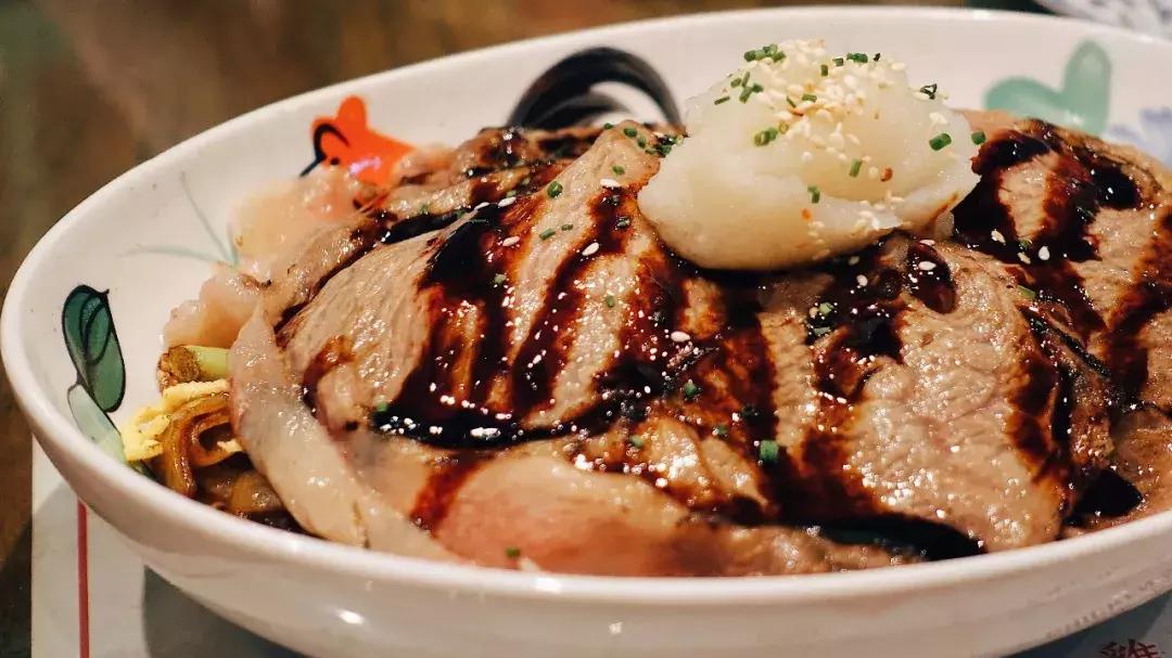 去香港中环必吃的美食,这个春天我们一起去重庆吃火锅吧