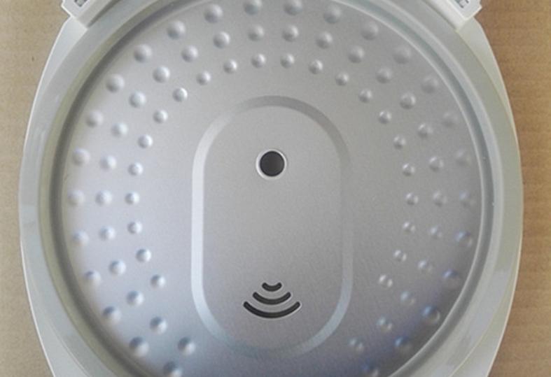 电饭锅里外都是脏东西，教你一个土方法，10分钟轻松擦干净，实用