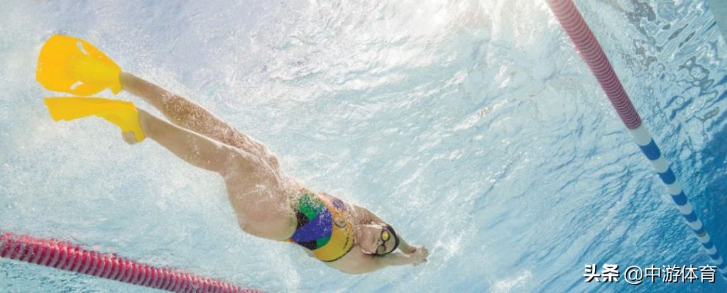 中游体育自由泳手脚配合视频,中游体育为什么自由泳打腿不前进
