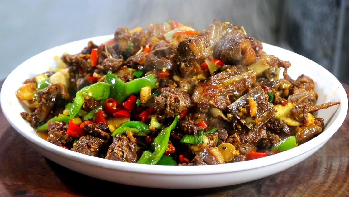 炒鸭肉怎样炒最好吃,怎么炒鸭肉最好吃又简单