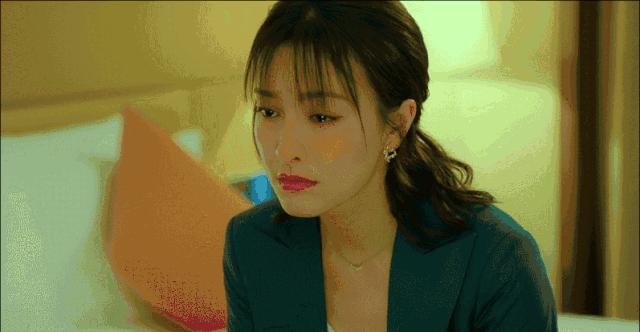 被一姐*压打**，她竟不是傻白甜！恋情、新剧、综艺全面开花？