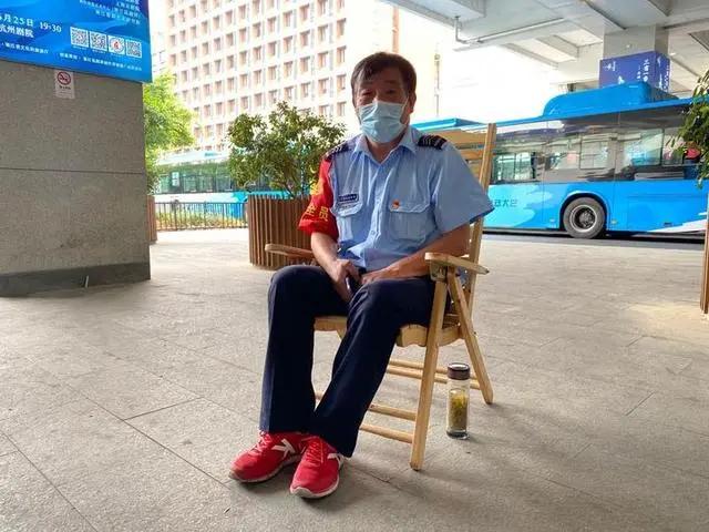 浠庢瘺澶村皬浼欏埌涓勾澶у彅,浠庢瘺澶村皬浼欏埌鐧藉彂鑻嶈媿