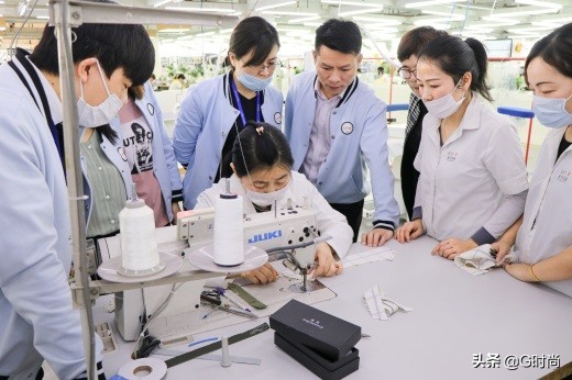 教育行业英才，雅莹集团为中国时尚产业贡献创新力量