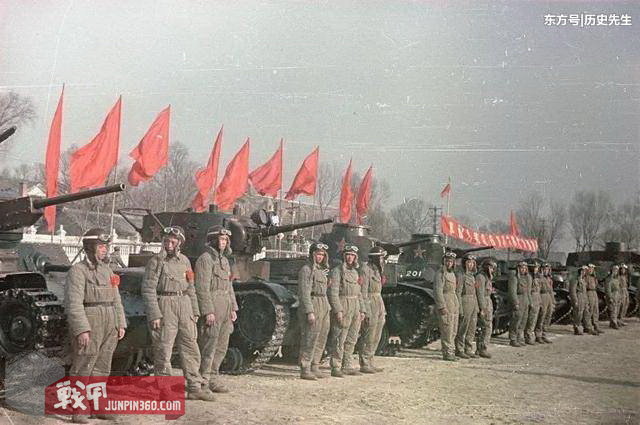 中国人民解放军陆军军服演变史,解放军军服15次变迁发展史