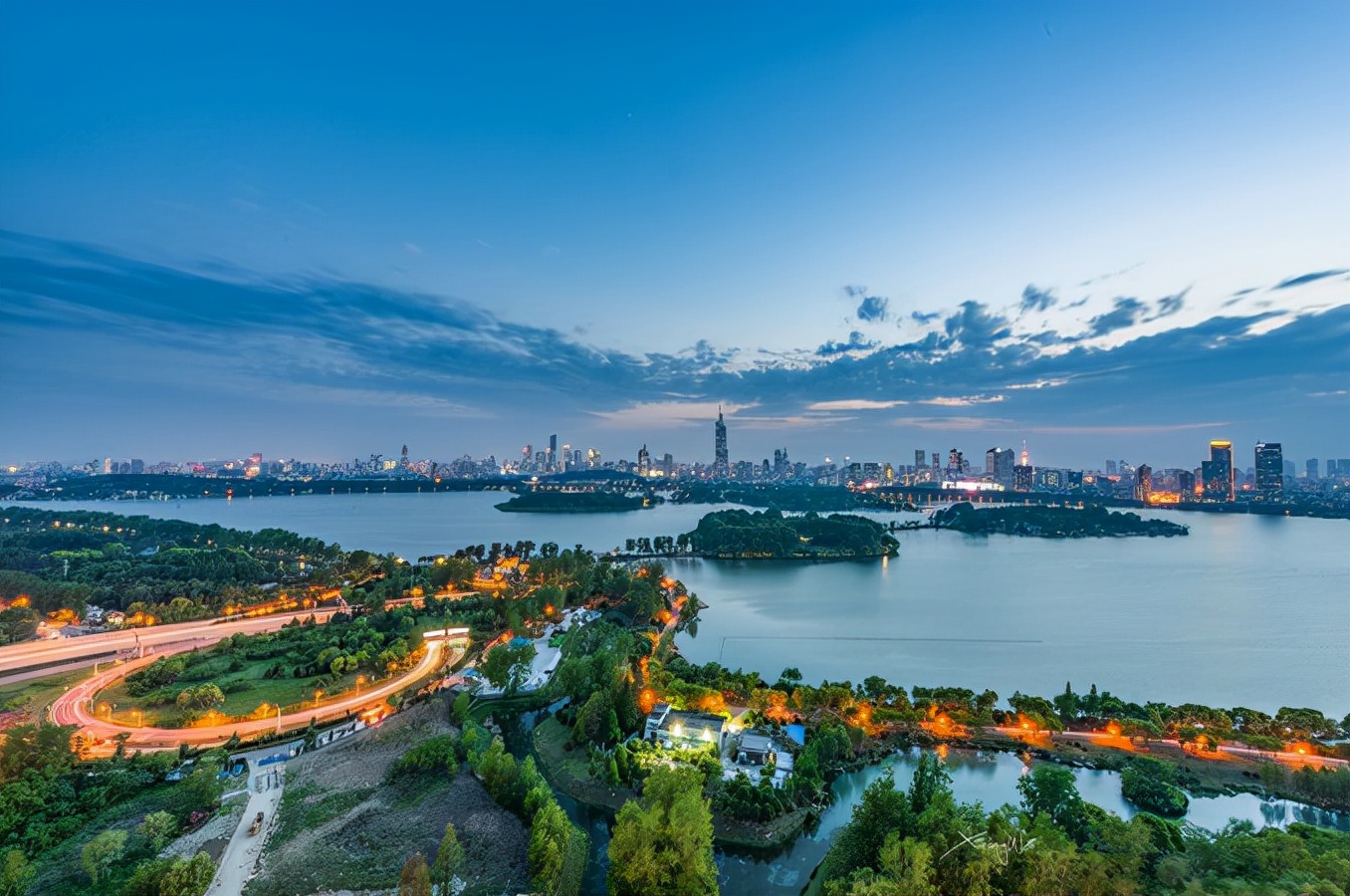 原创诗词14首,经典诗词36首