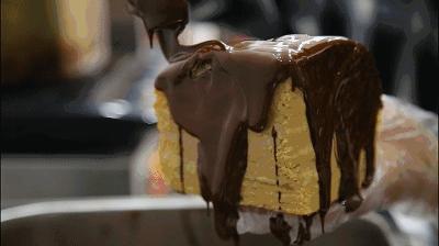 为了吃这个包包，排了80米长队！