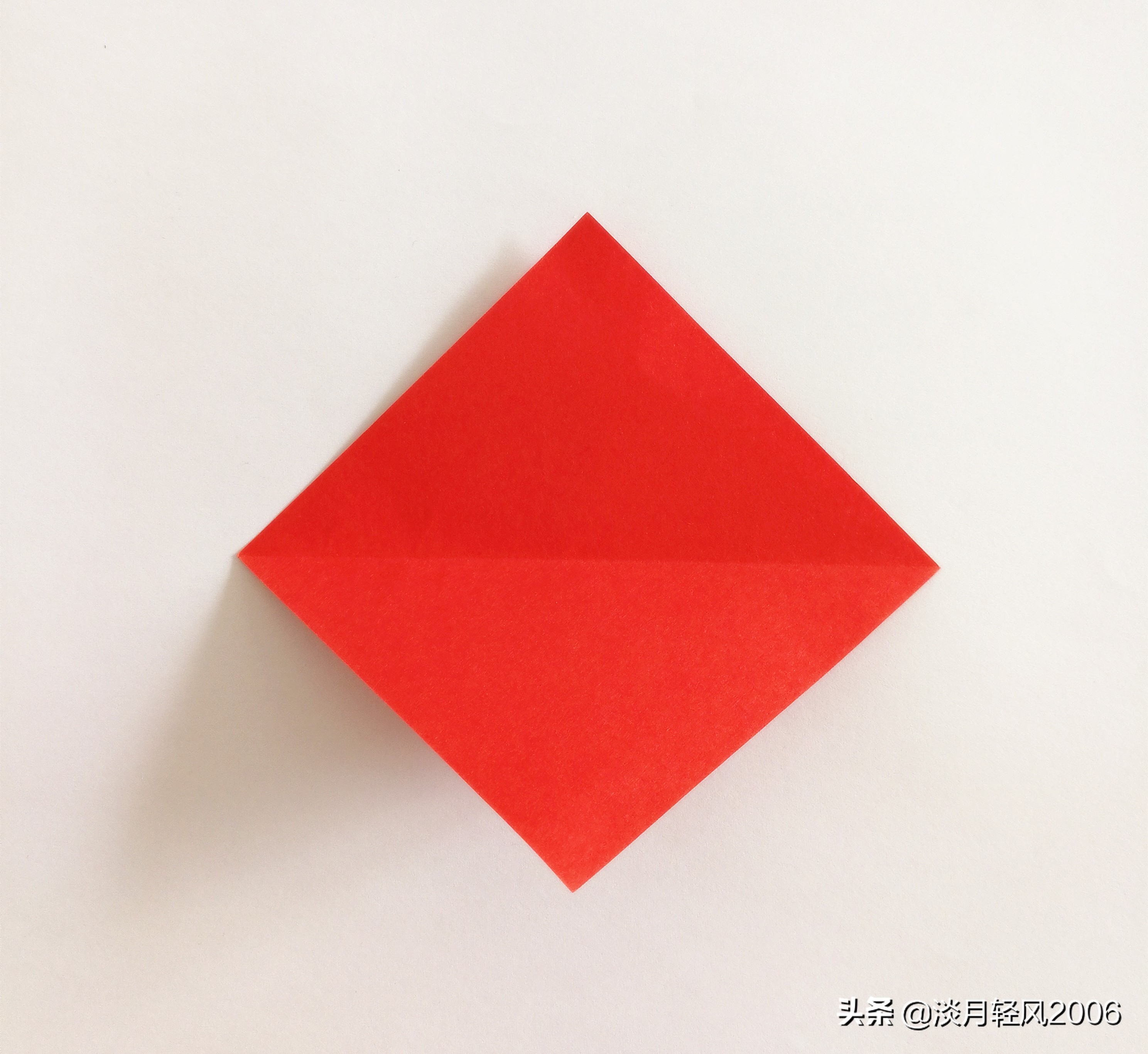 用正方形纸折的小儿手工简单,一张纸折的简单小手工