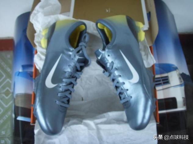 一人一鞋球星的执念球迷的追求你最喜爱的那双鞋穿了多久？