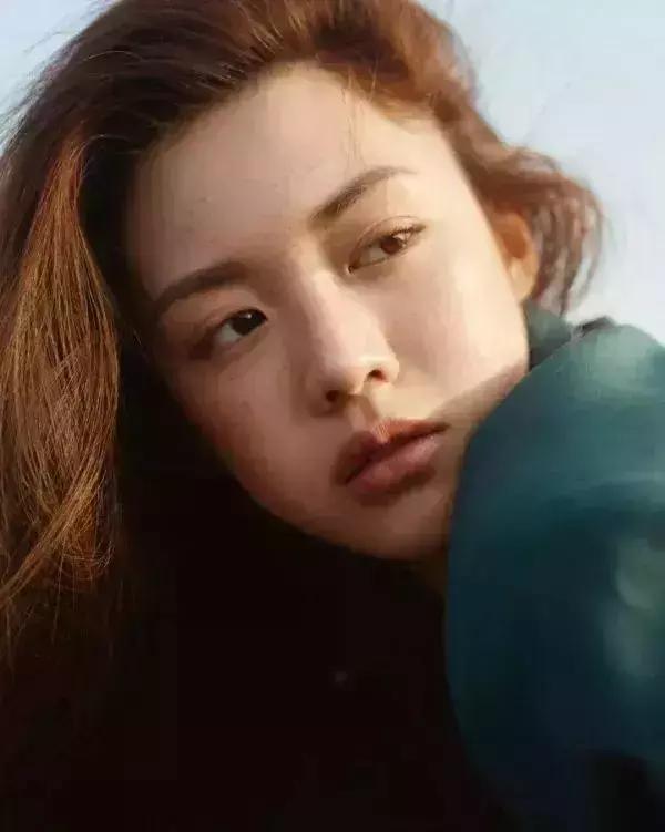 高允真全智贤图片,全智贤和高允真谁漂亮