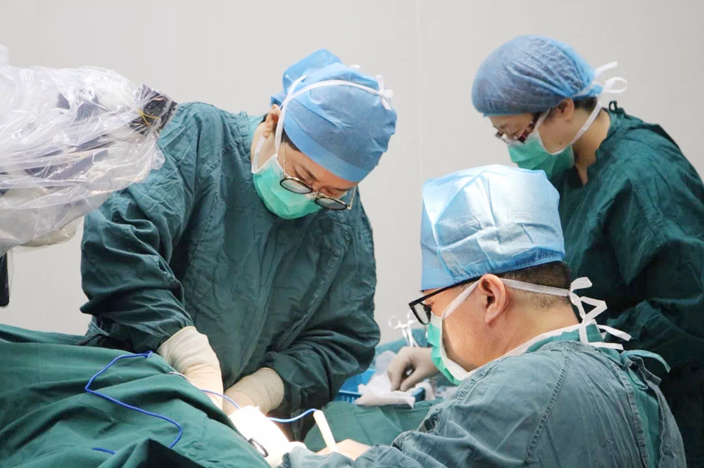 手划破皮了血流不止怎么办,皮肤一划破就流血不止怎么回事