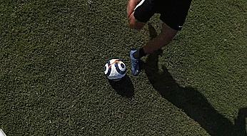 足球射门入门基础篇,足球射门技术由哪三个部分组成