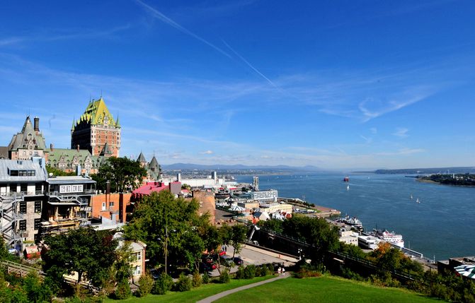 加拿大是联邦制,加拿大的最高统治者为什么是女王