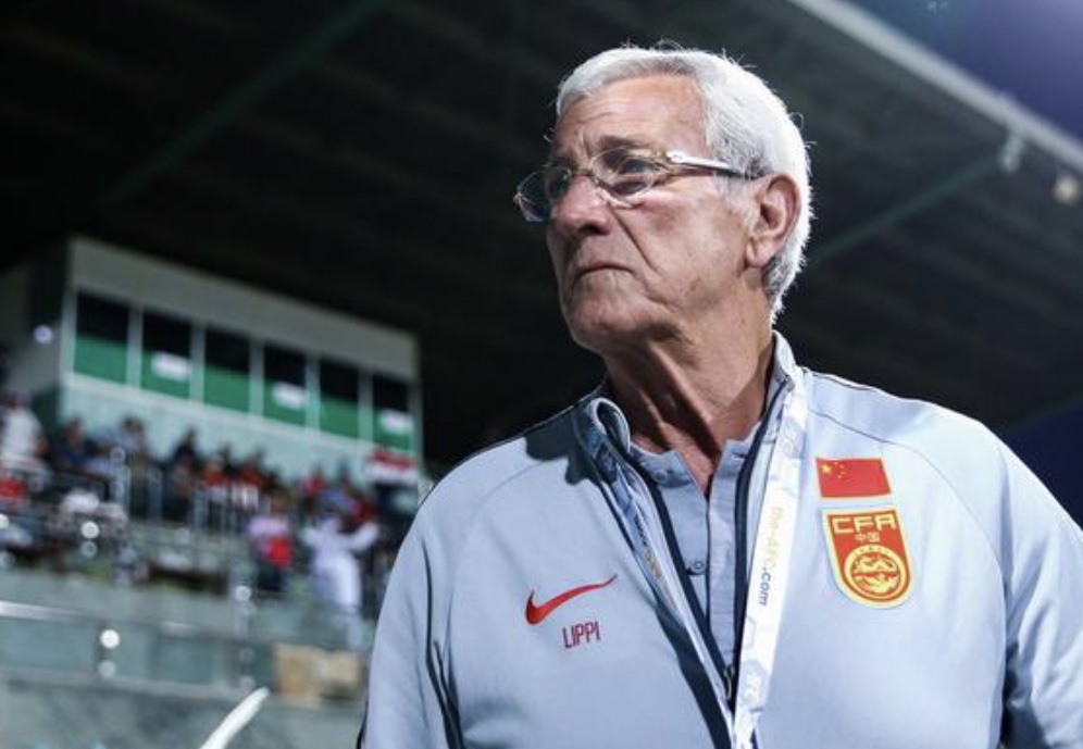 中国男足2-1泰国武磊贺炜,国足2-2战平新加坡武磊vs哈兰德