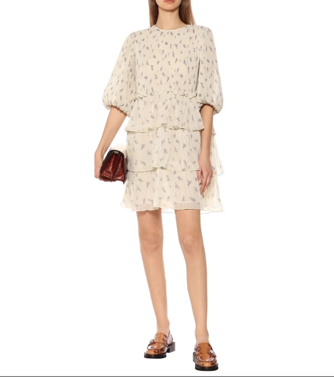 所有女生！帮你扒了10位女明星的*服私**，520照着穿就对啦