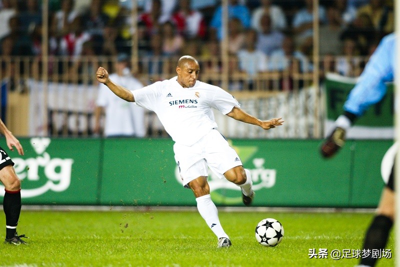 足坛史上进球数前100名球员,世界历史上足坛前十名的后卫