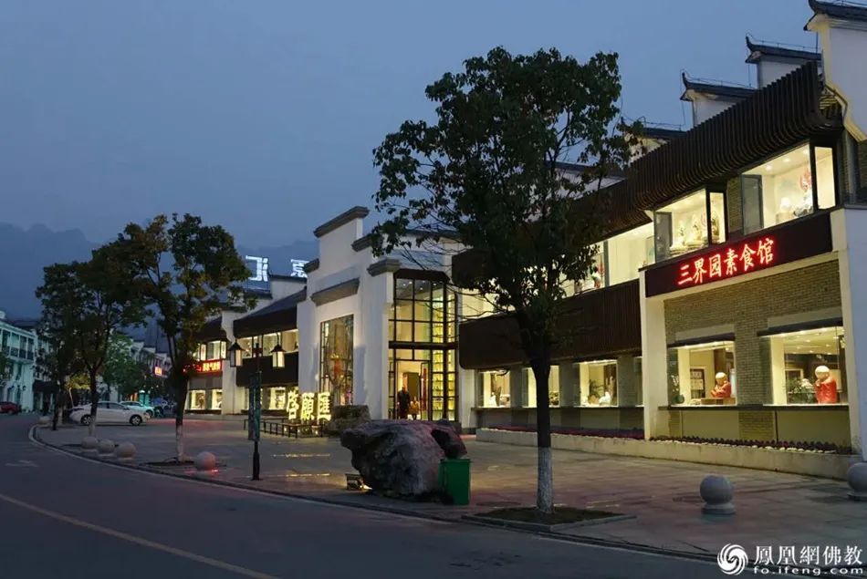 中国佛教四大名山江西龙虎山,中国佛教里的四大名山