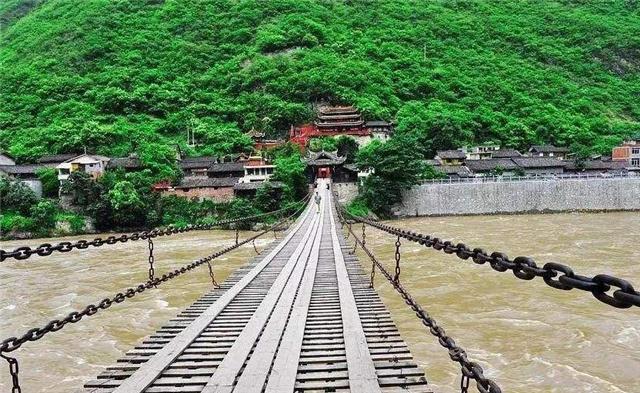 泸定桥的建造全过程,泸定桥铁索为啥不生锈