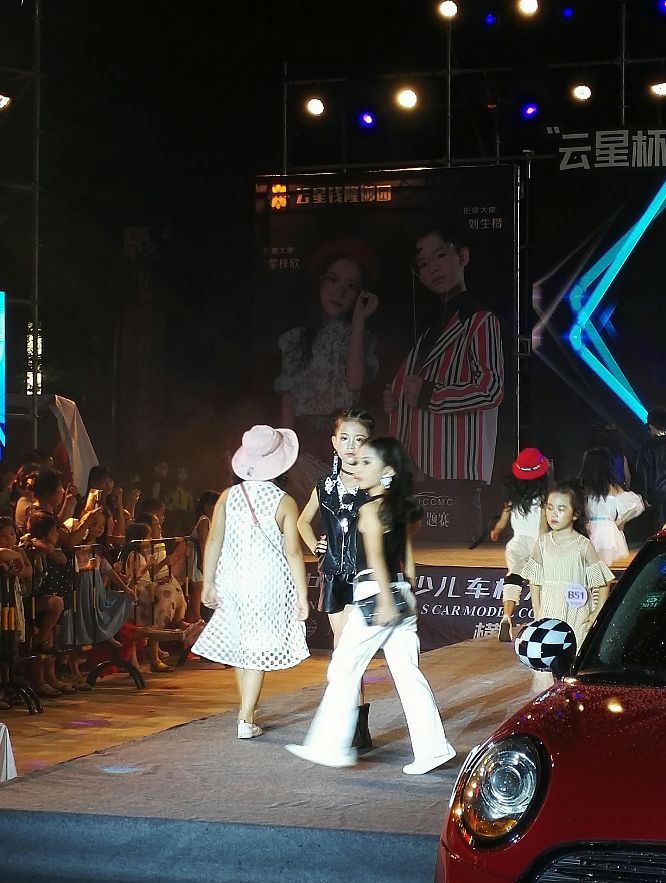 读书让灵魂优雅地行走,读书使人优雅的感悟