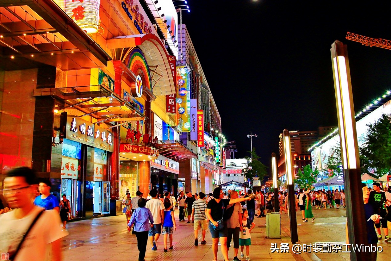 时尚流行趋势抢先看,最新服装潮流资讯视频