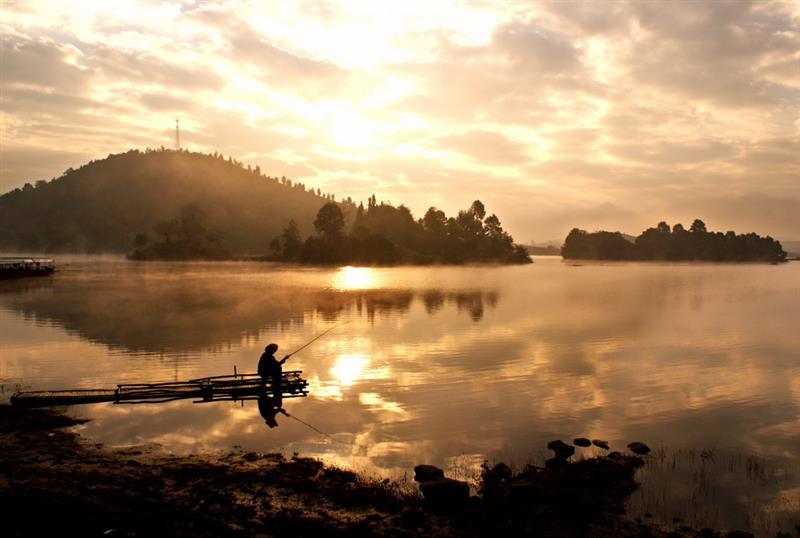 云南瑞丽腾冲离缅甸有多远,瑞丽与腾冲地理位置