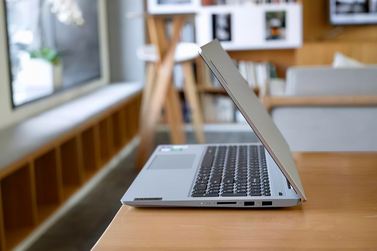 联想小新15测评哪个版本好一点,联想小新15酷睿最新评测