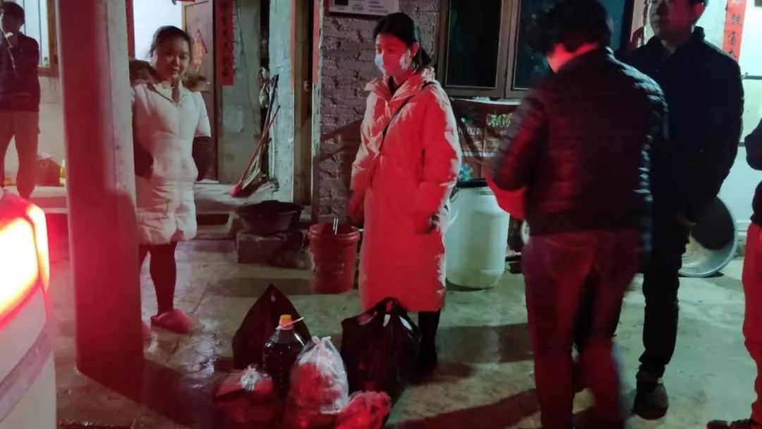 工作在第一线的防疫工作人员,疫情防控第一线工作人员