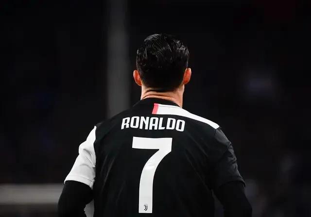 c罗高清头像4k全屏60帧,足球头像c罗