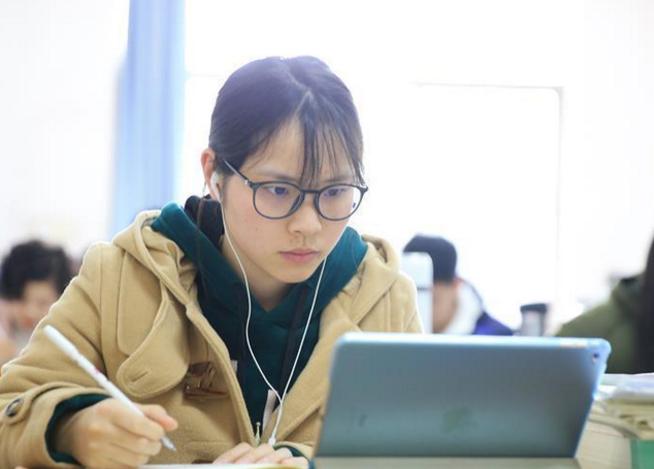 现实里的公务员,公务员临时工真实待遇