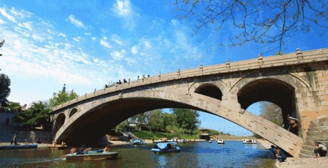 中国六十年代观影最多的电影,18年震撼中国十大瞬间