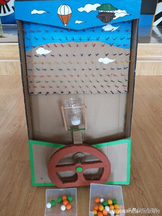 幼儿园自制玩教具评选现场,地方特色自制玩教具幼儿园