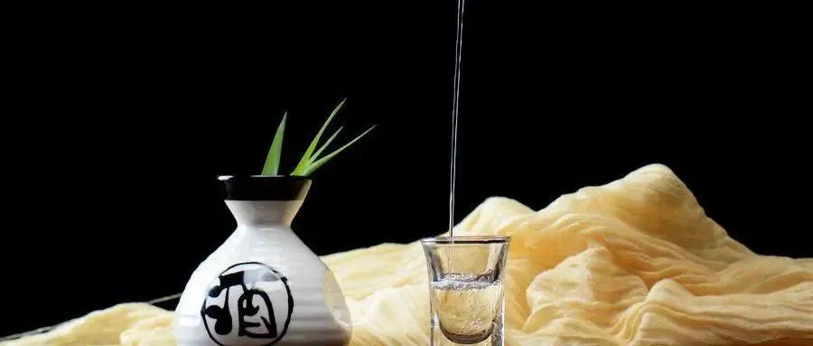 青青稞酒同比增长1000%多,去年亏2亿今年赚1亿增幅多少