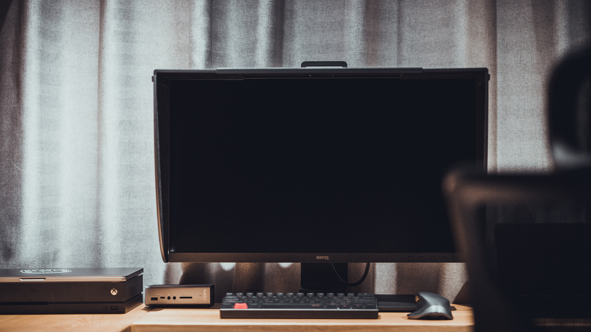 明基显示器sw270c与sw270pt区别,明基sw270c显示器提示校色