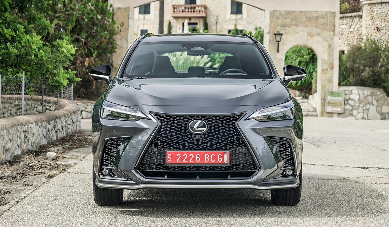 丰田rav4荣放混动和雷克萨斯nx,雷克萨斯nx和rav4具体区别