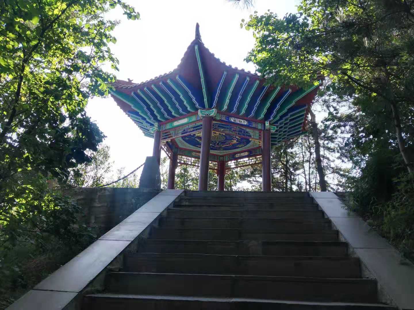 最好爬、闹市区、景色奇、有野猴—野游户外-5