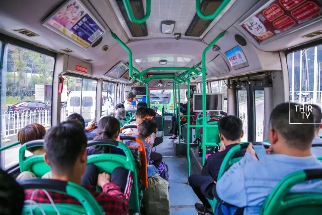每一辆901，都承载着武汉江夏上万学子的青春