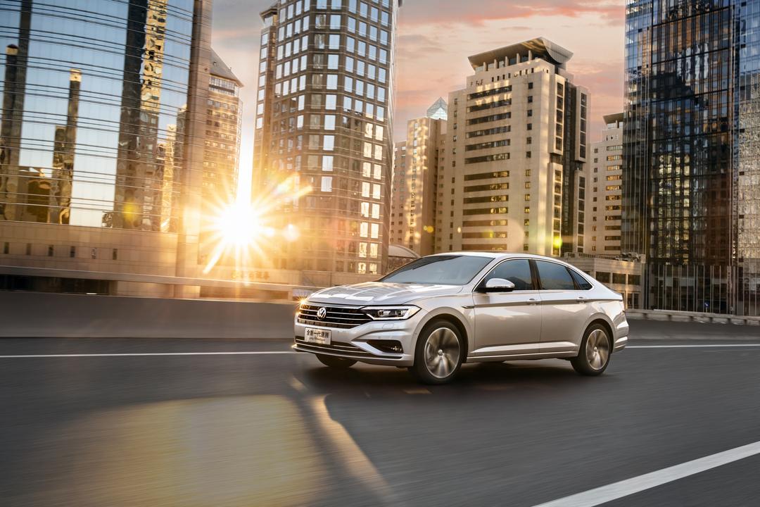 速腾1.2t和1.6l对比测试,速腾1.6和1.2t哪个值得买