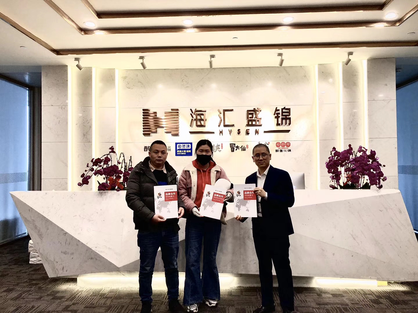 一个冒菜店一年挣50万,开一家冒菜店赚钱