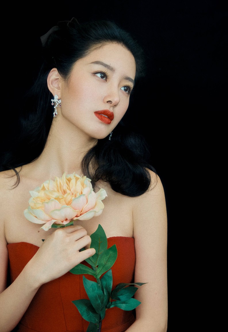 杨采钰笑容练习,杨采钰笑容图片