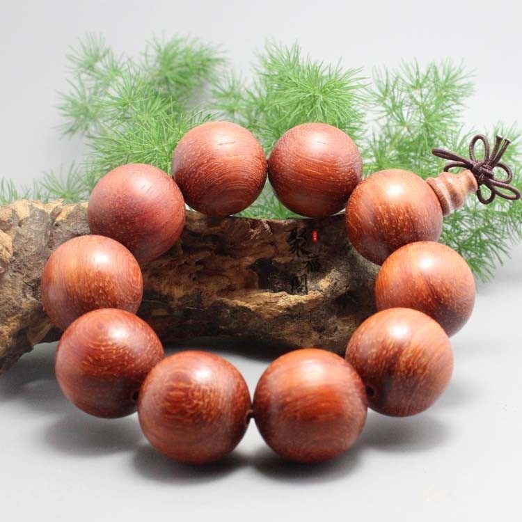 小叶红檀的鉴别方法,你了解南红吗